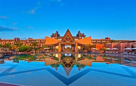 lopesan baobab resort jet2.
